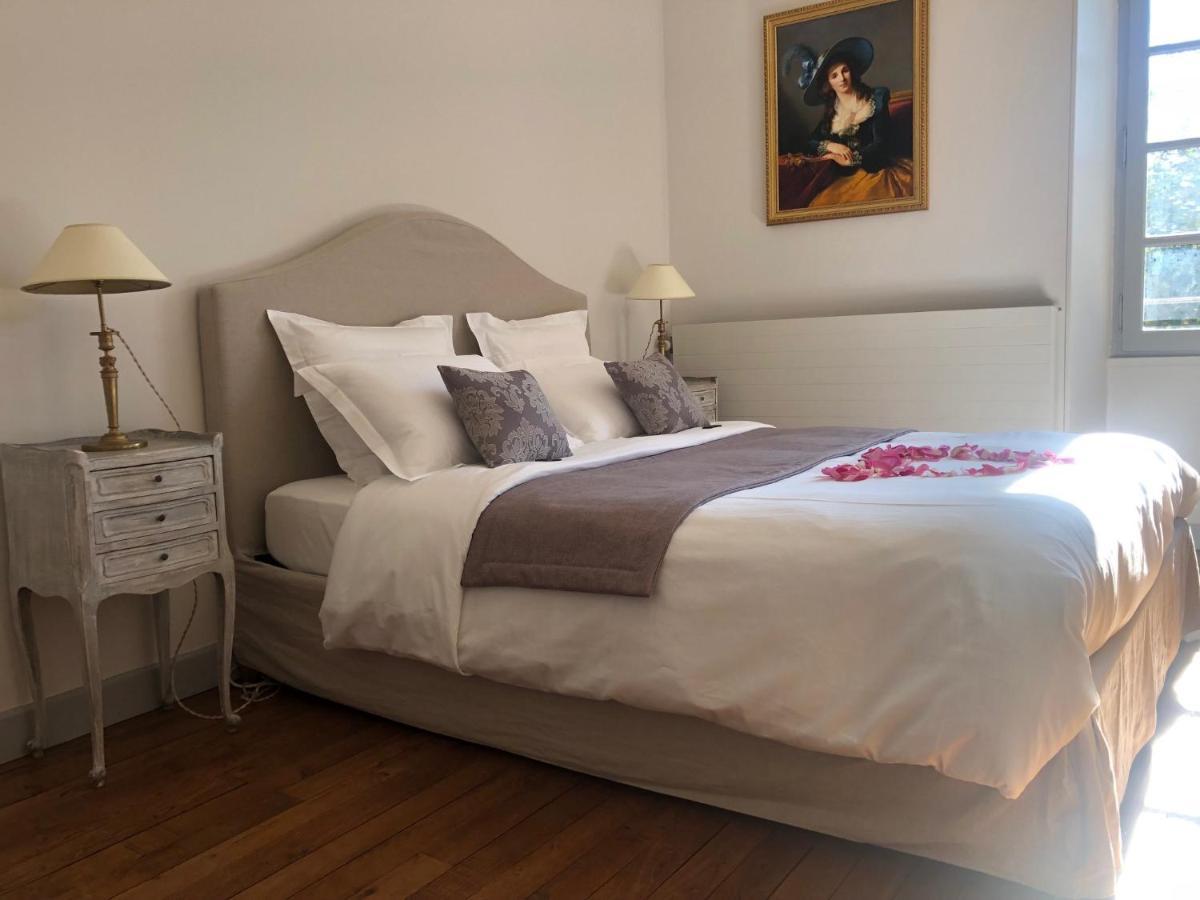 Domaine De Monplaisir Bed & Breakfast Caylus Eksteriør bilde