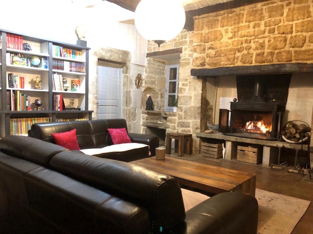 Domaine De Monplaisir Bed & Breakfast Caylus Eksteriør bilde