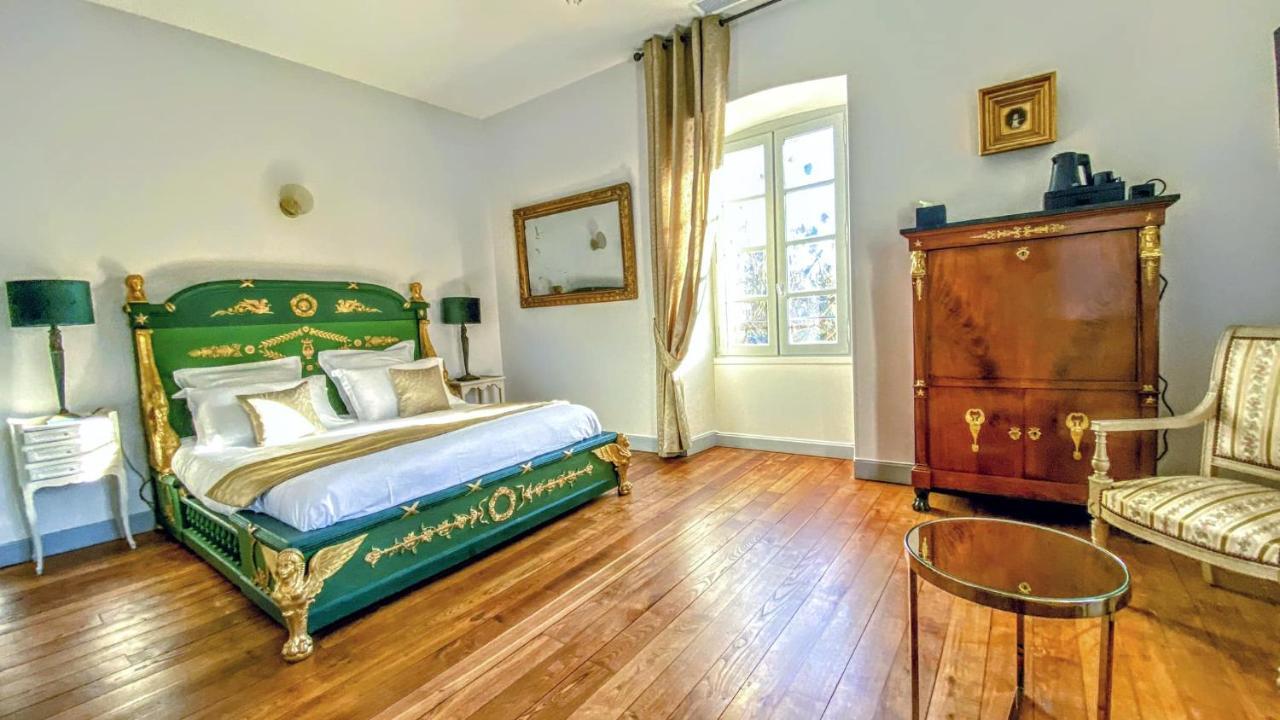 Domaine De Monplaisir Bed & Breakfast Caylus Eksteriør bilde