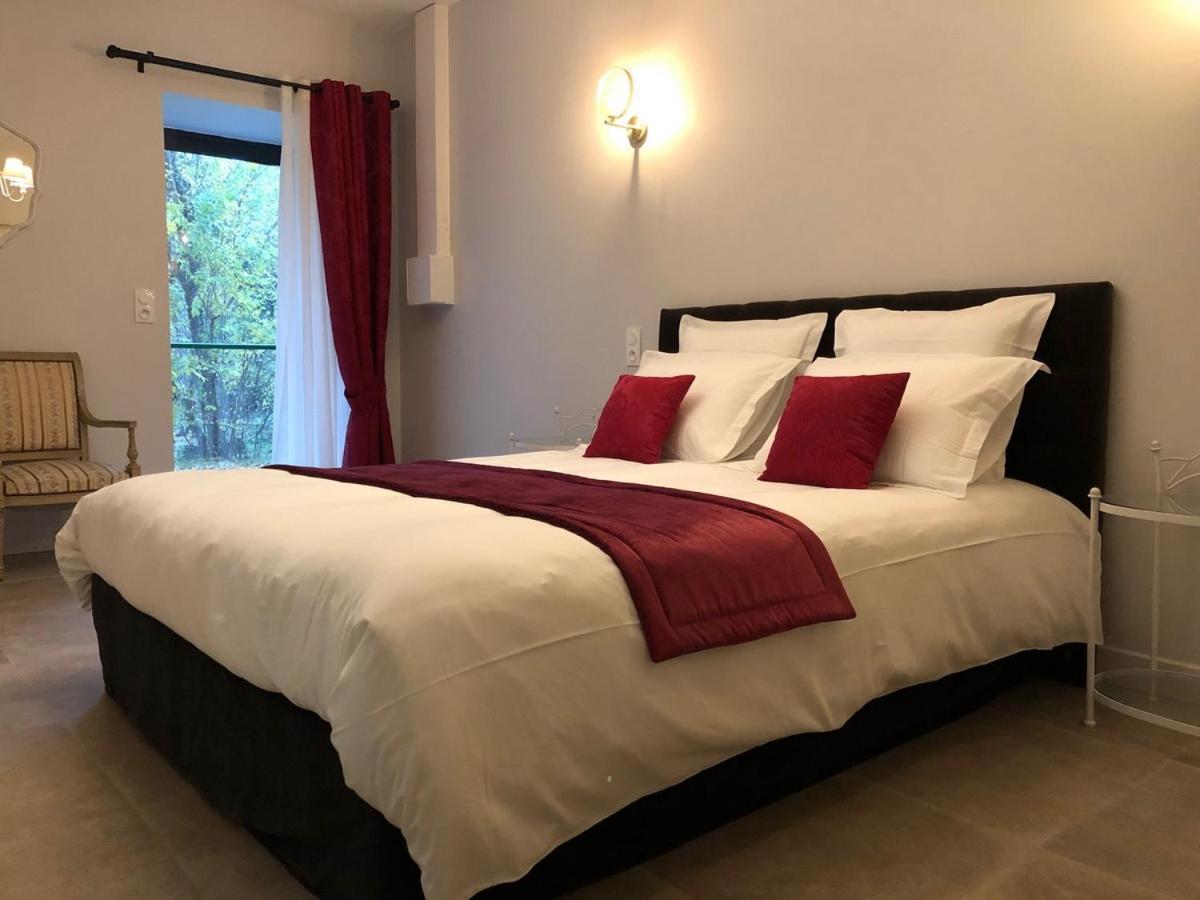 Domaine De Monplaisir Bed & Breakfast Caylus Eksteriør bilde